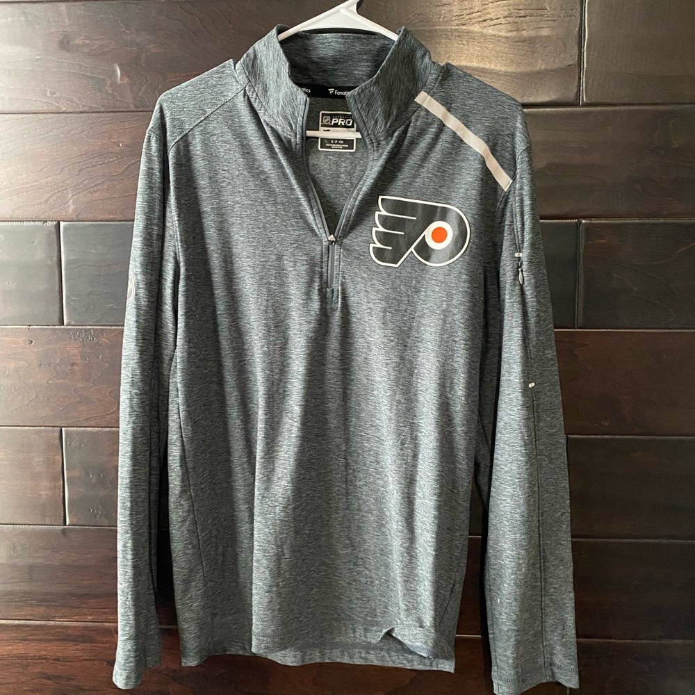 Never worn, new condition.